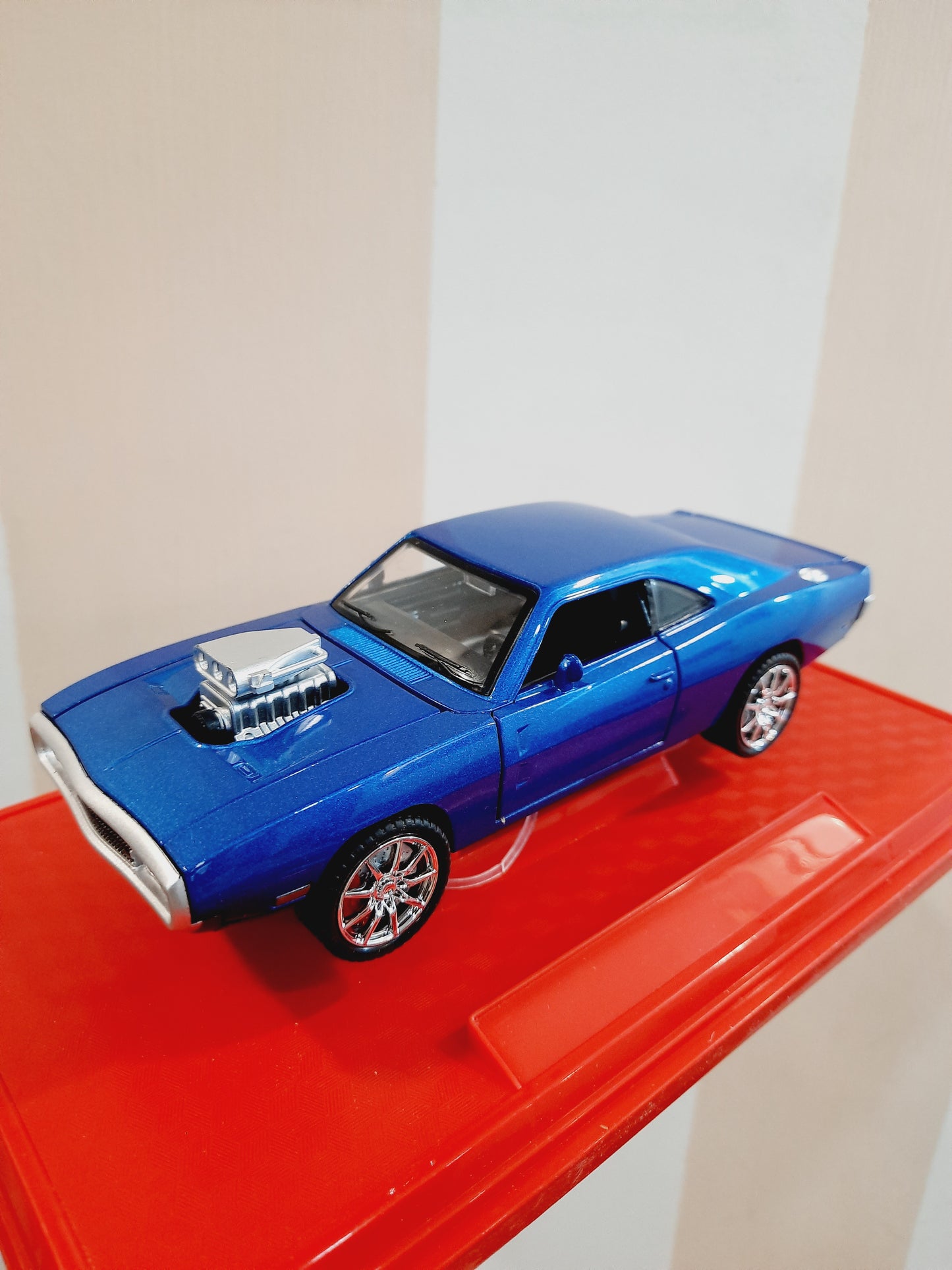 Dodge Charger 1:24 Diecast Scale Model