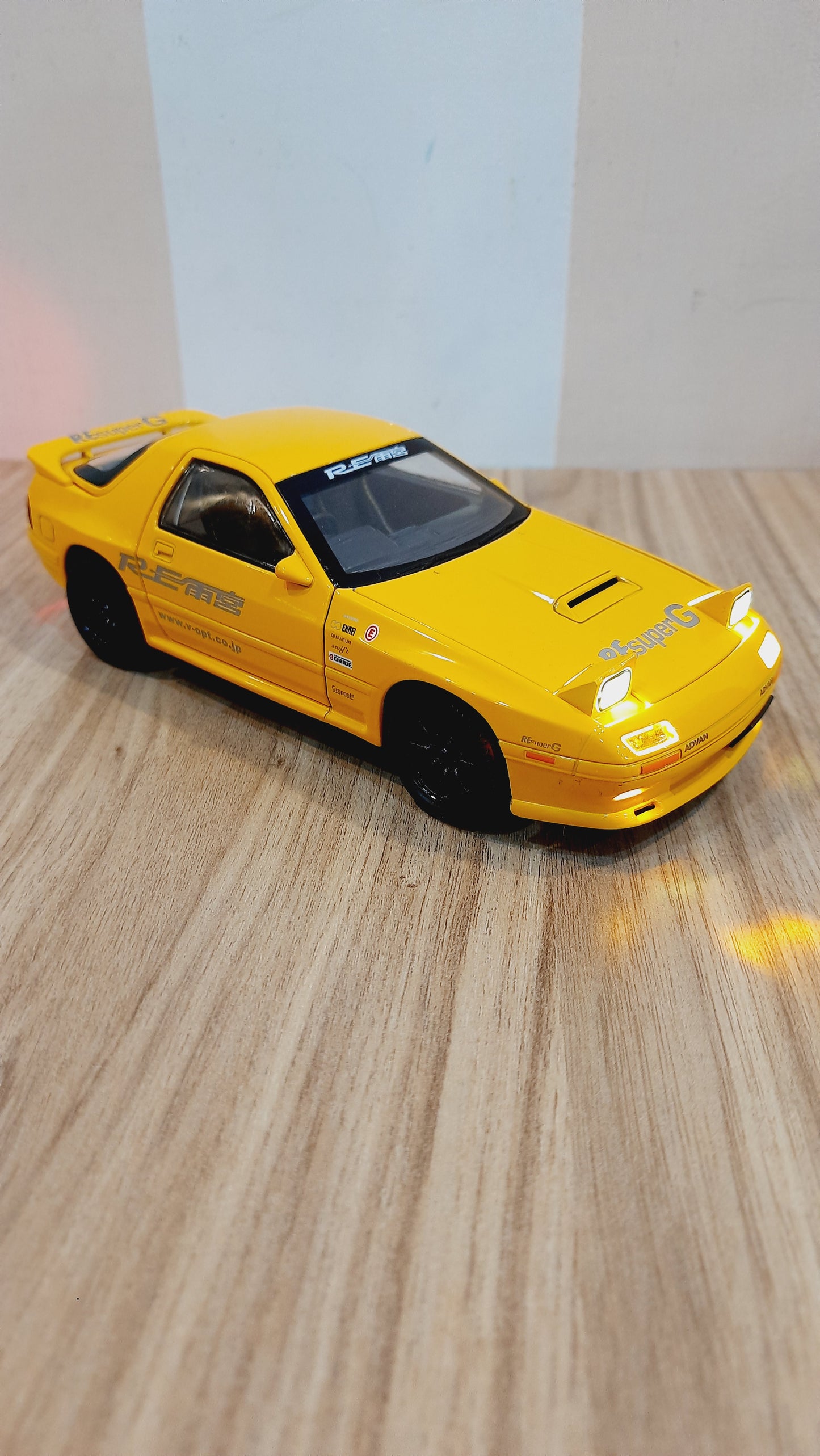 Mazda Rx7 Diecast Scale Model 1:24