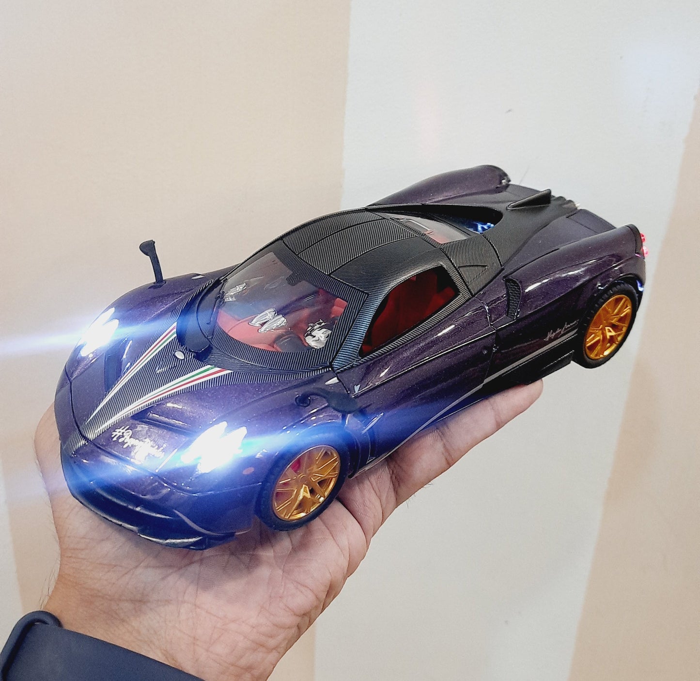 Pagani Huayra Purple Diecast Scale Model 1:24