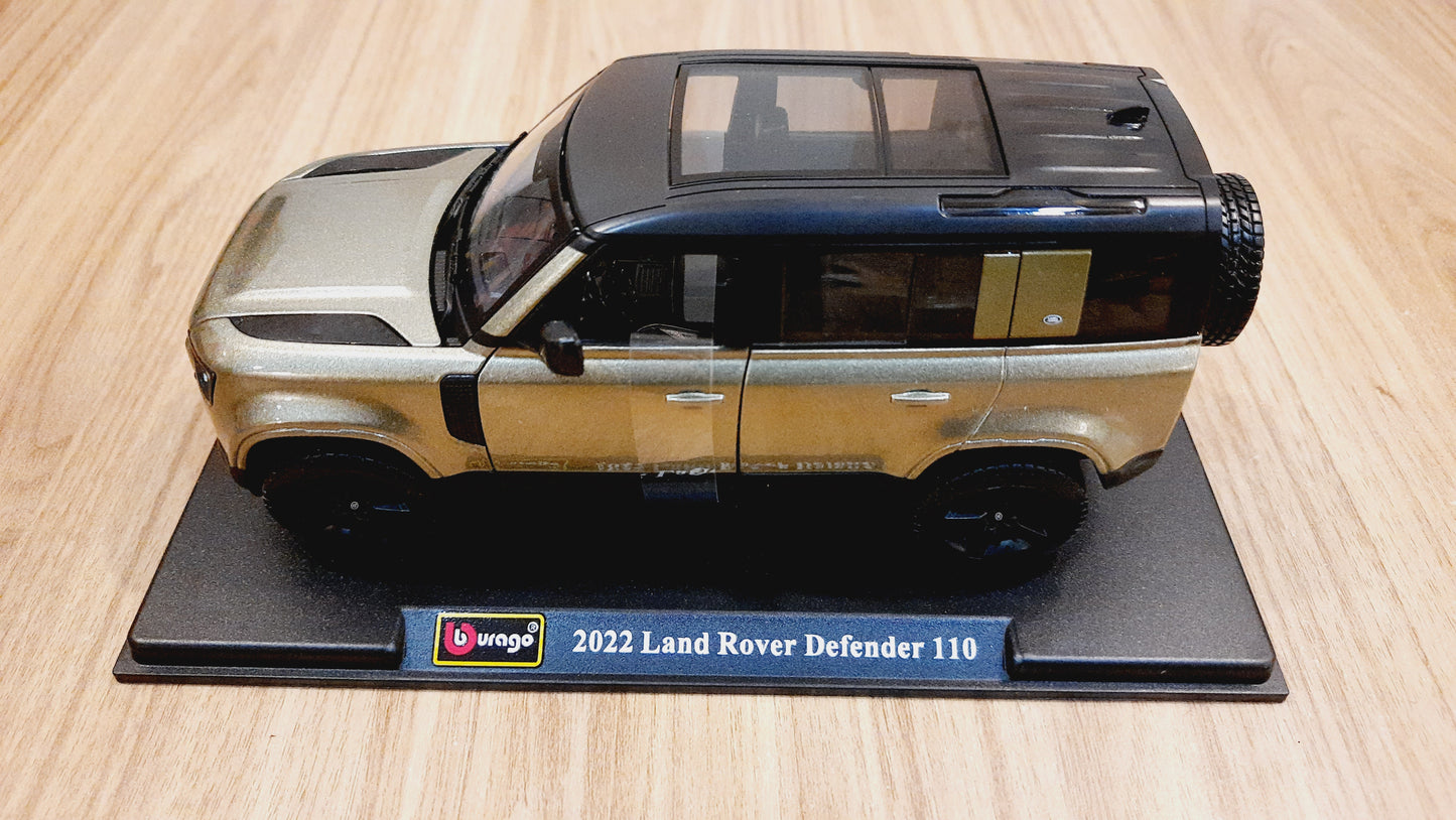 Bburago 2022 Land Rover Defender 110 Diecast Scale 1 :24 Model