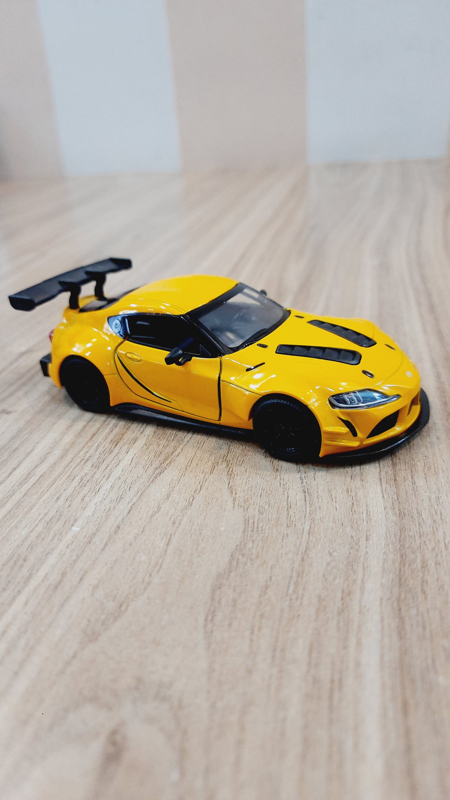 Kinsmart Totoya GR Supra Racing Concept Diecast Scale Model 1:36