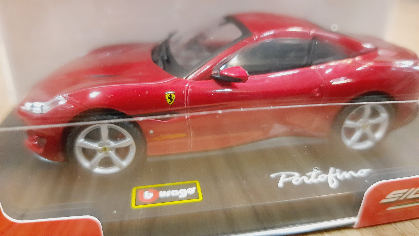 Bburago Ferrari Portofino 1:43 Diecast Scale Model Car