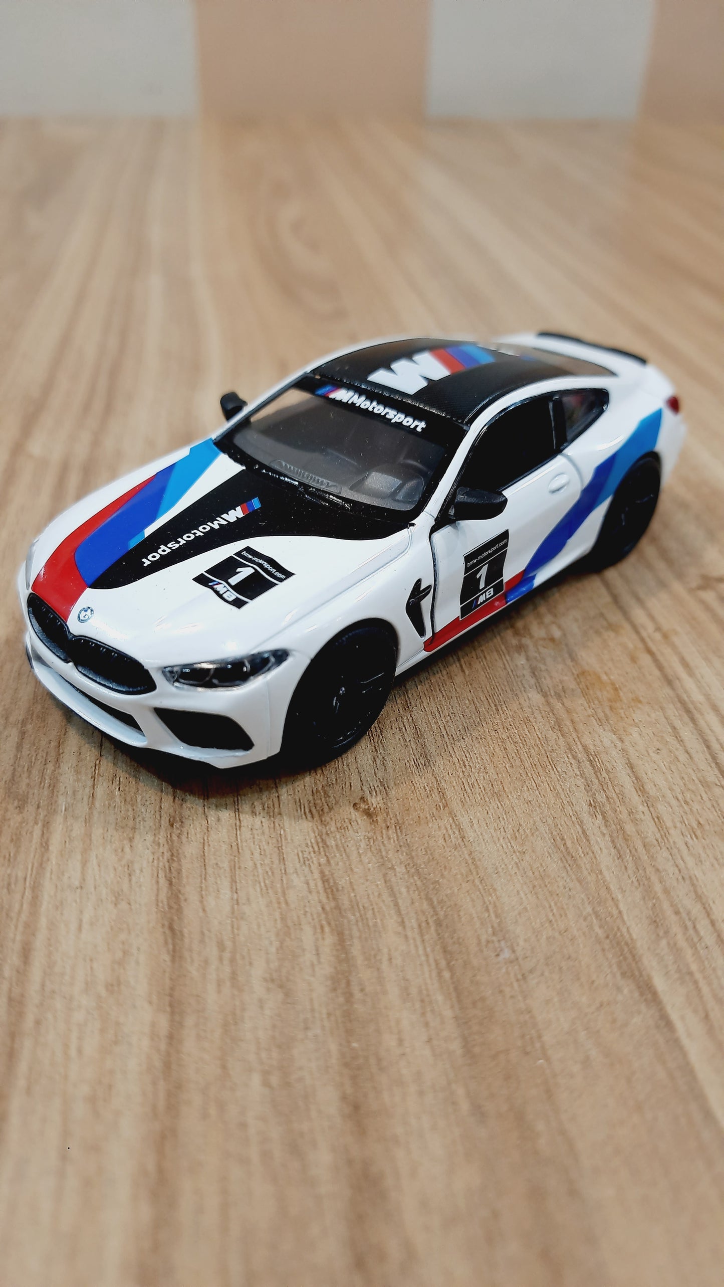 Kinsmart BMW M8 Competition Coupe Livery Edition Diecast Scale Model 1:38