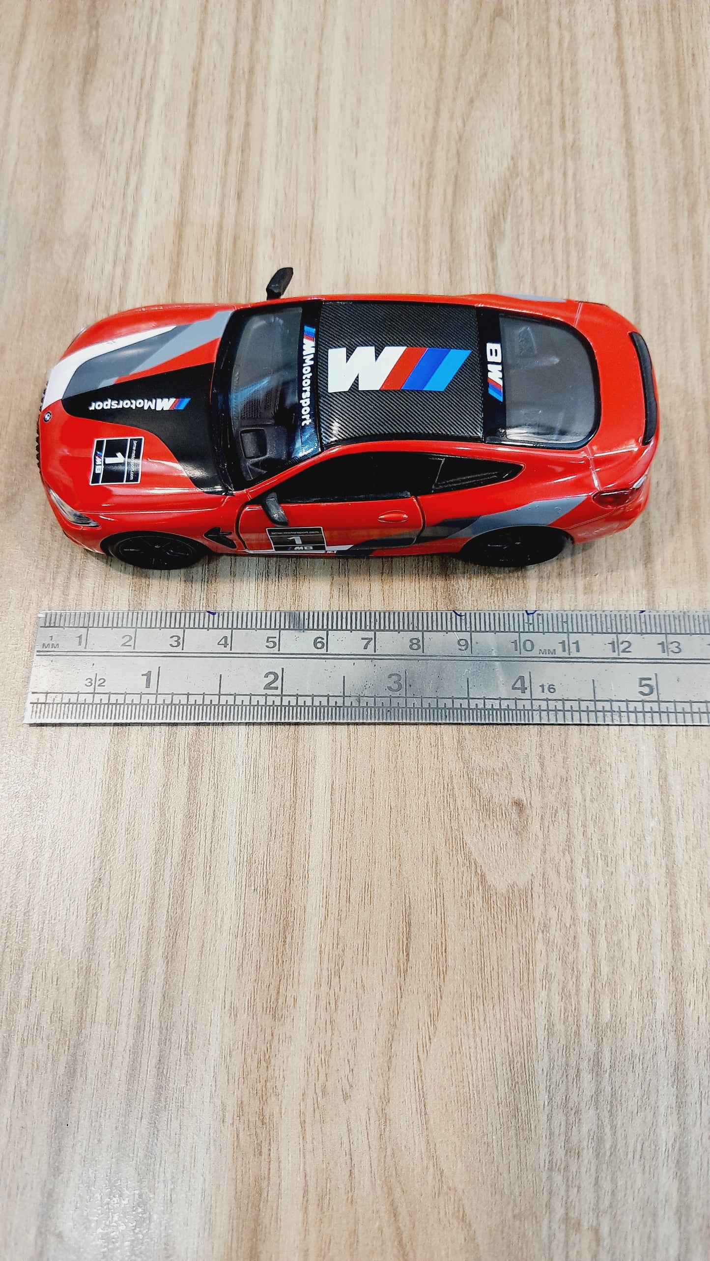 Kinsmart BMW M8 Competition Coupe Livery Edition Diecast Scale Model 1:38