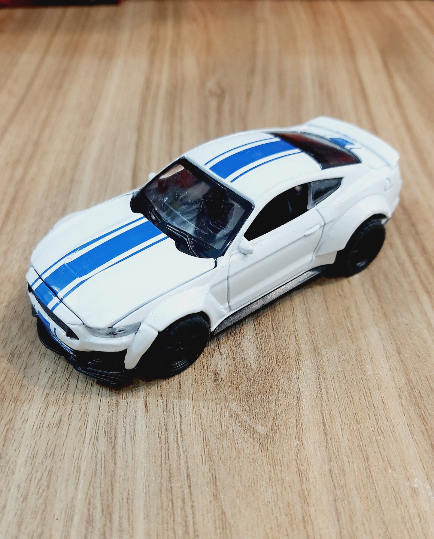 Diecast Scale Model Car 1:32