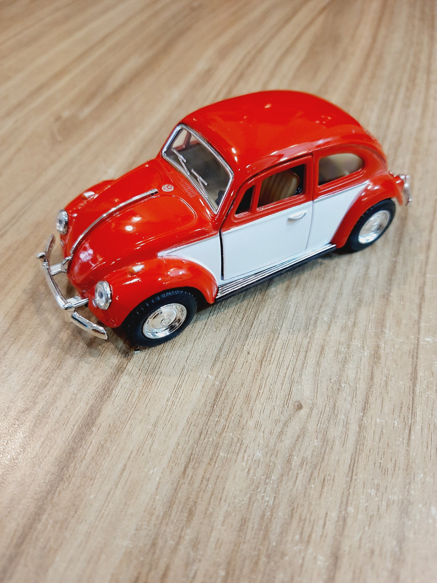Kinsmart Volkswagen Classical Beetle 1967 Diecast Scale Model 1:32