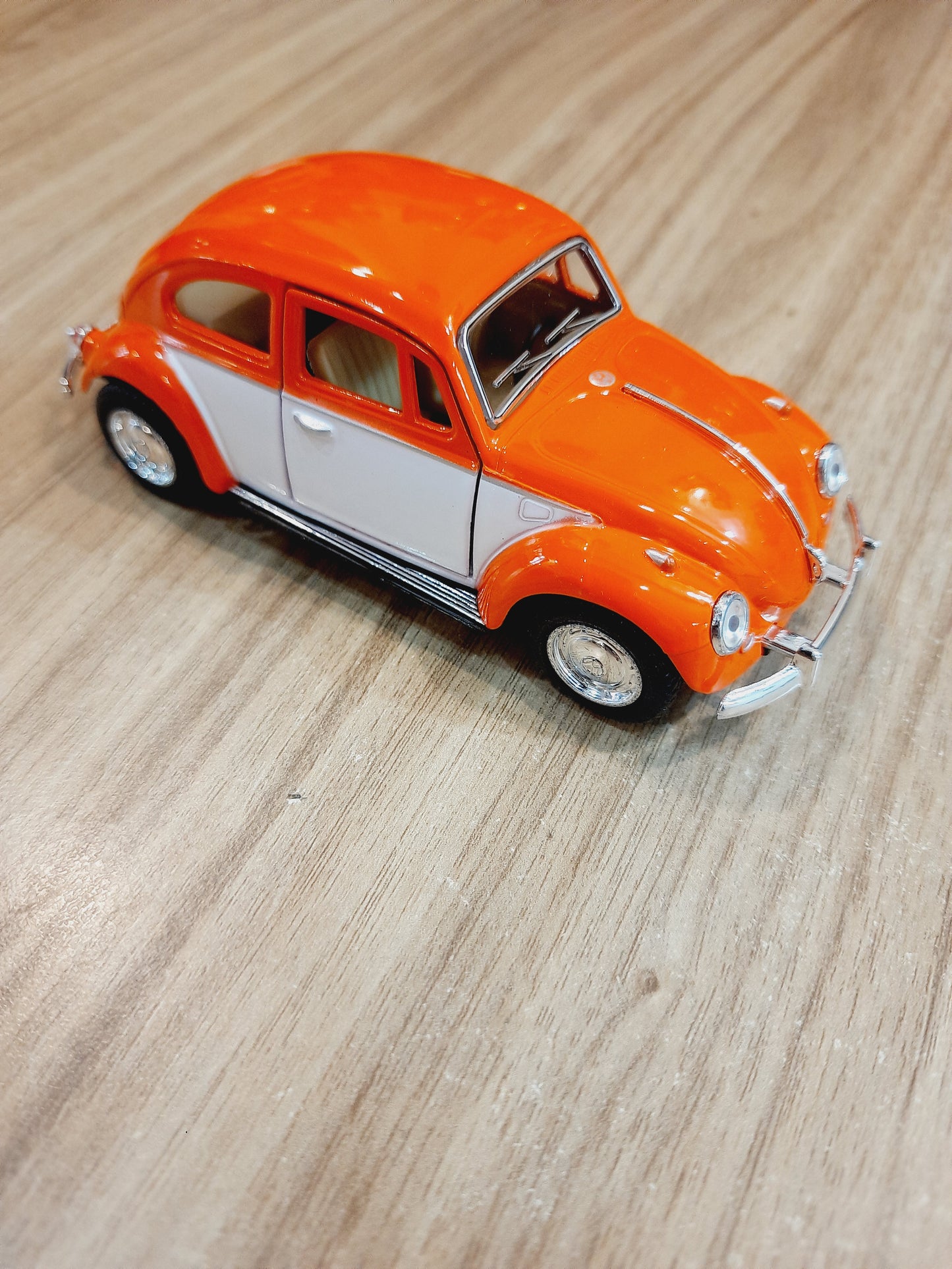 Kinsmart Volkswagen Classical Beetle 1967 Diecast Scale Model 1:32