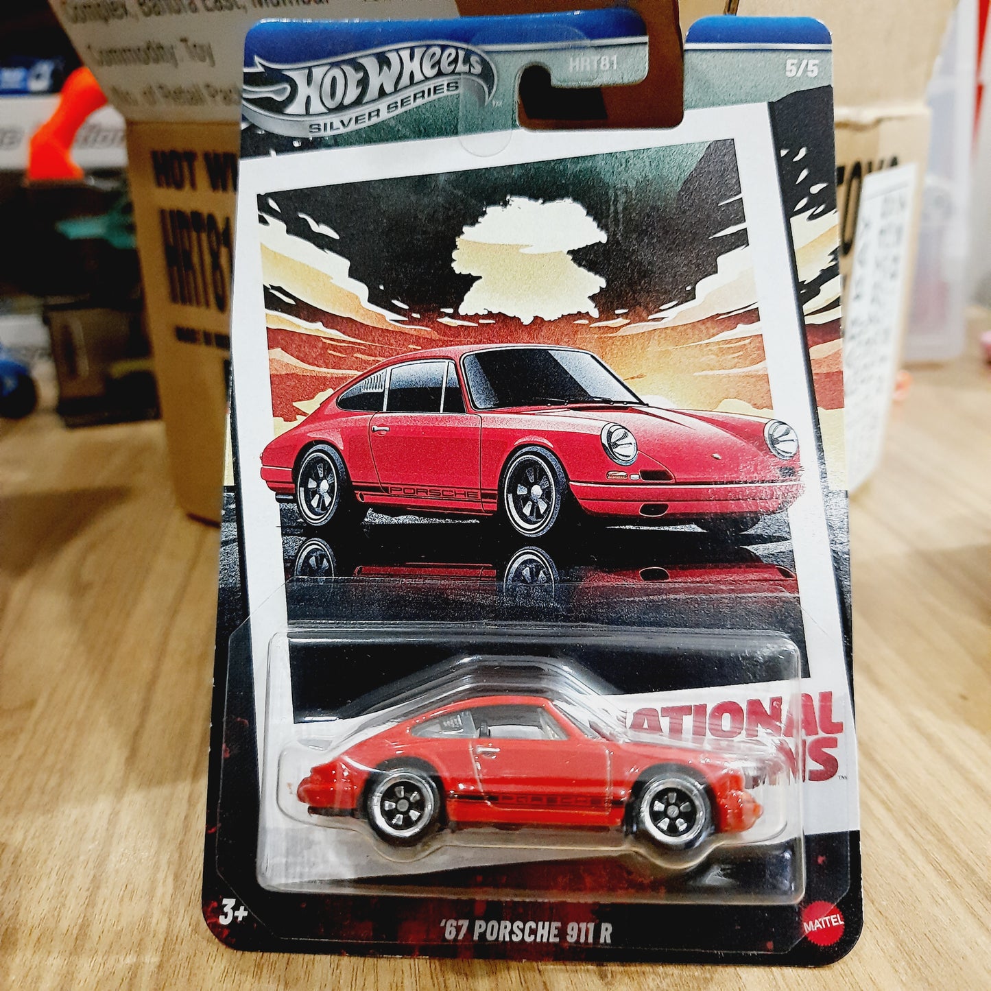 Hot Wheels '67 Porsche 911 R Silver Series National Icons (HRT81)