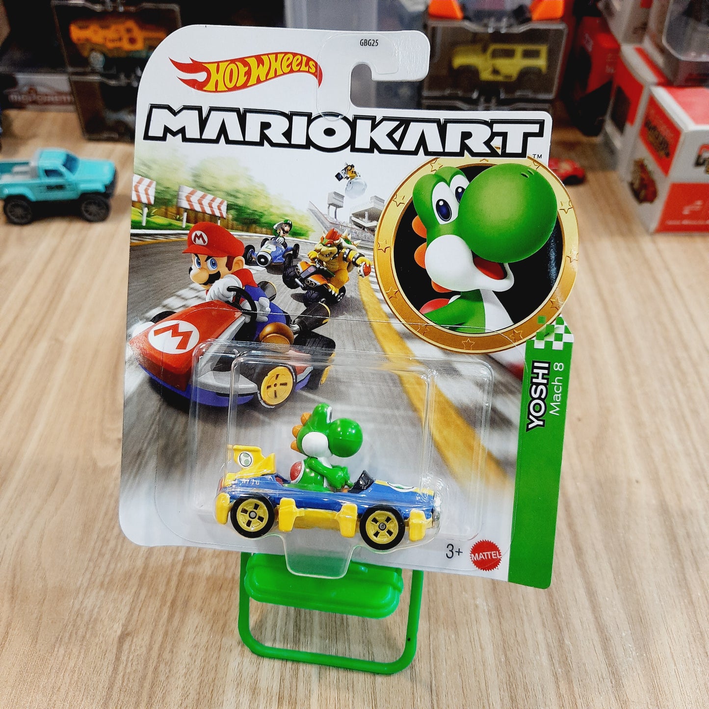 (Bent Card) Hot Wheels Mariokart - Yoshi Mach 8 GBG25