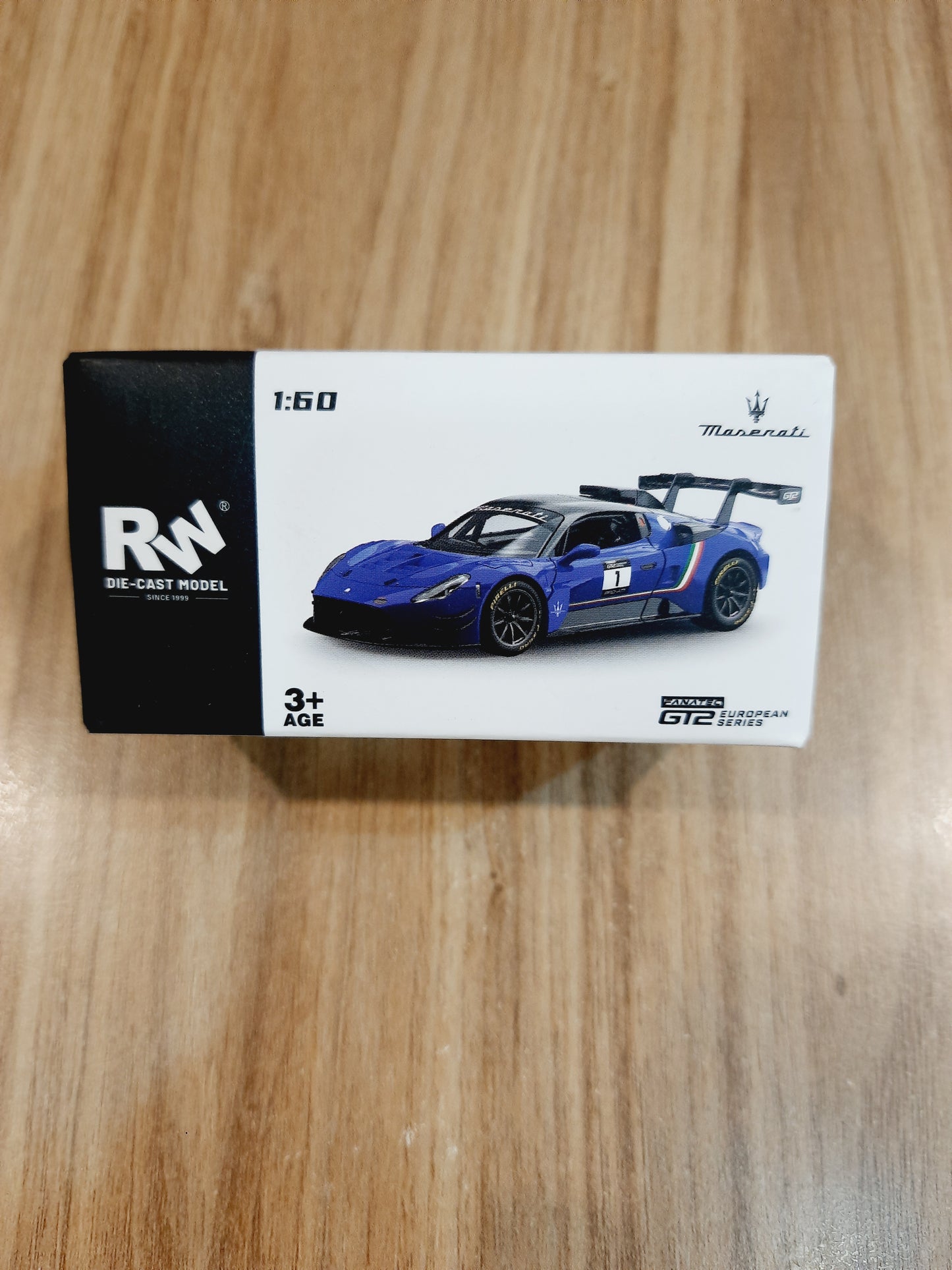 RW Maserati GT2 European Series 1:60 Diecast Scale Model Car