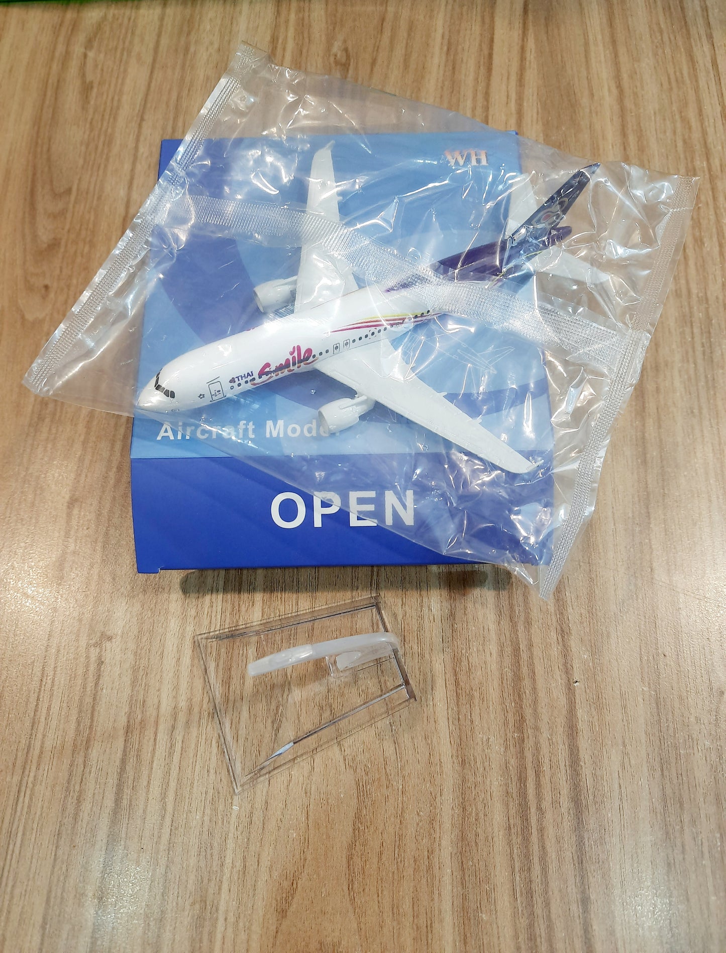 A320 Thai Airlines Diecast Scale Model (15 cm)