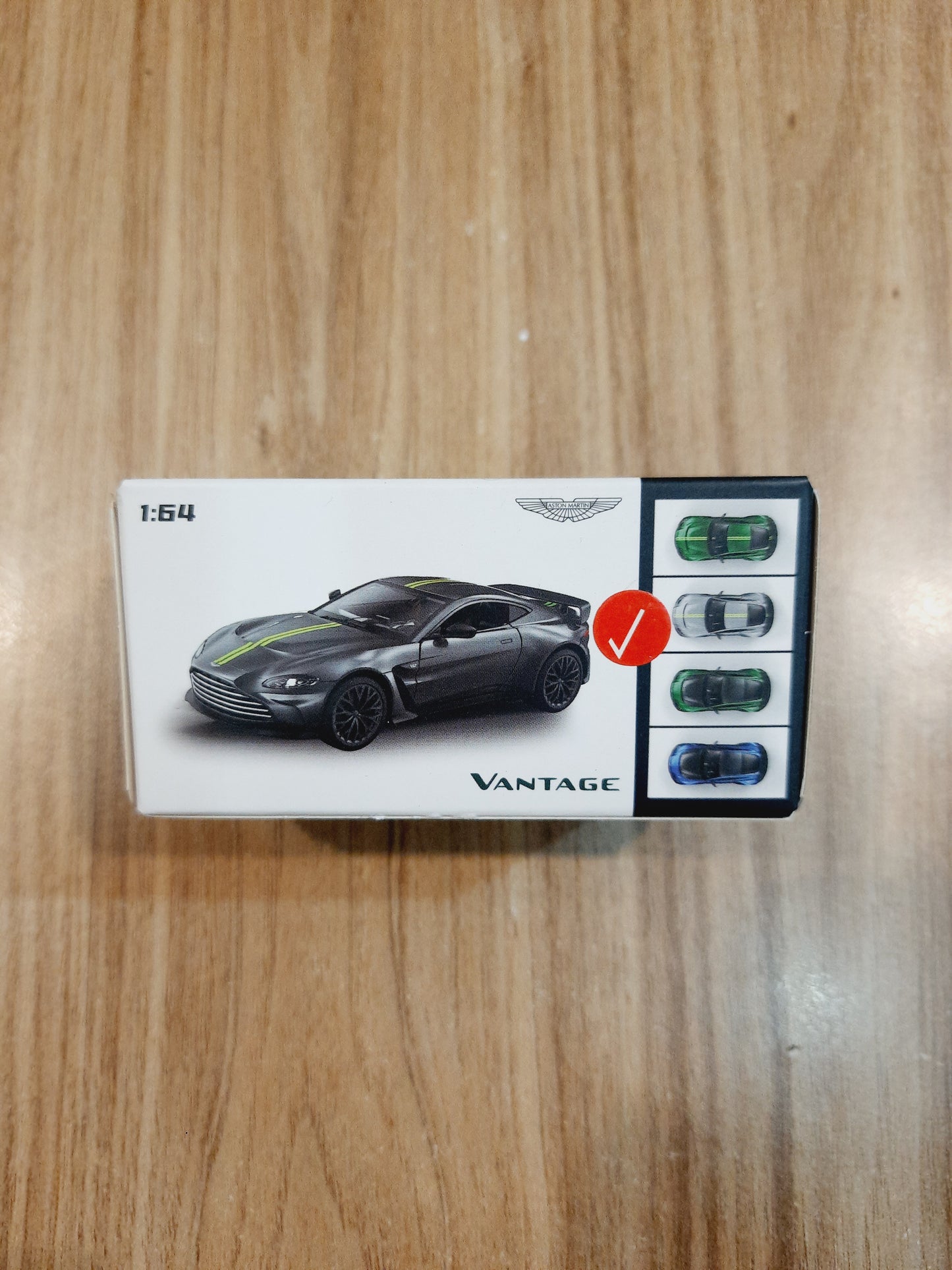 RW Aston Martin Vantage 1:60 Diecast Scale Model Car