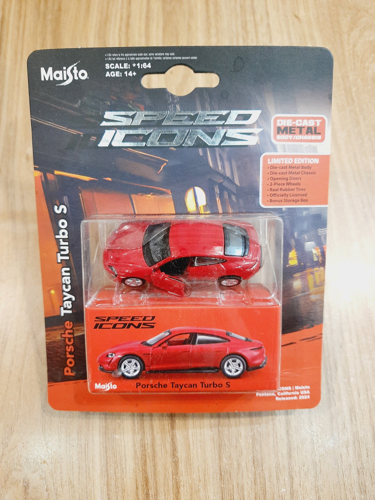 Maisto Speed Icons Porsche Taycan Turbo S 1:64 Licensed Diecast Scale Model Car