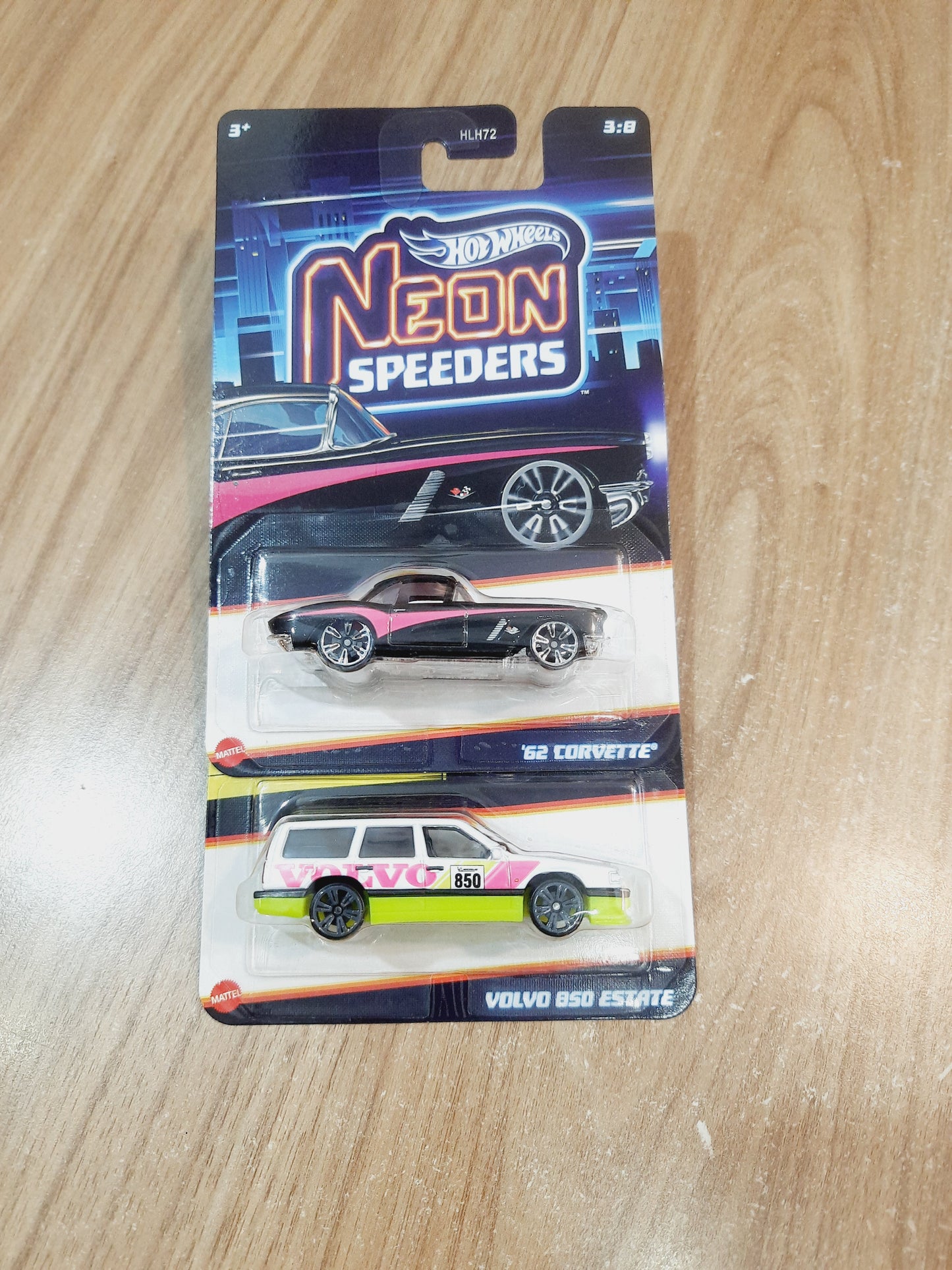 Hot Wheels Neon Speeders 62 Corvette & Volvo 850 Estate