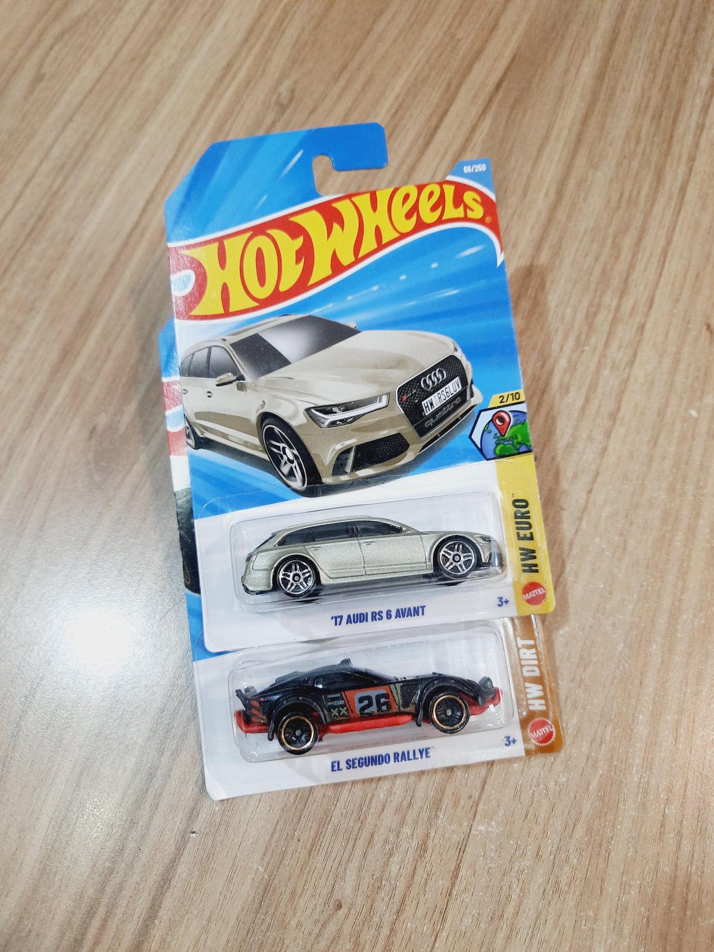 Hot Wheels 17 Audi RS 6 Avant & El Segundo Rallye