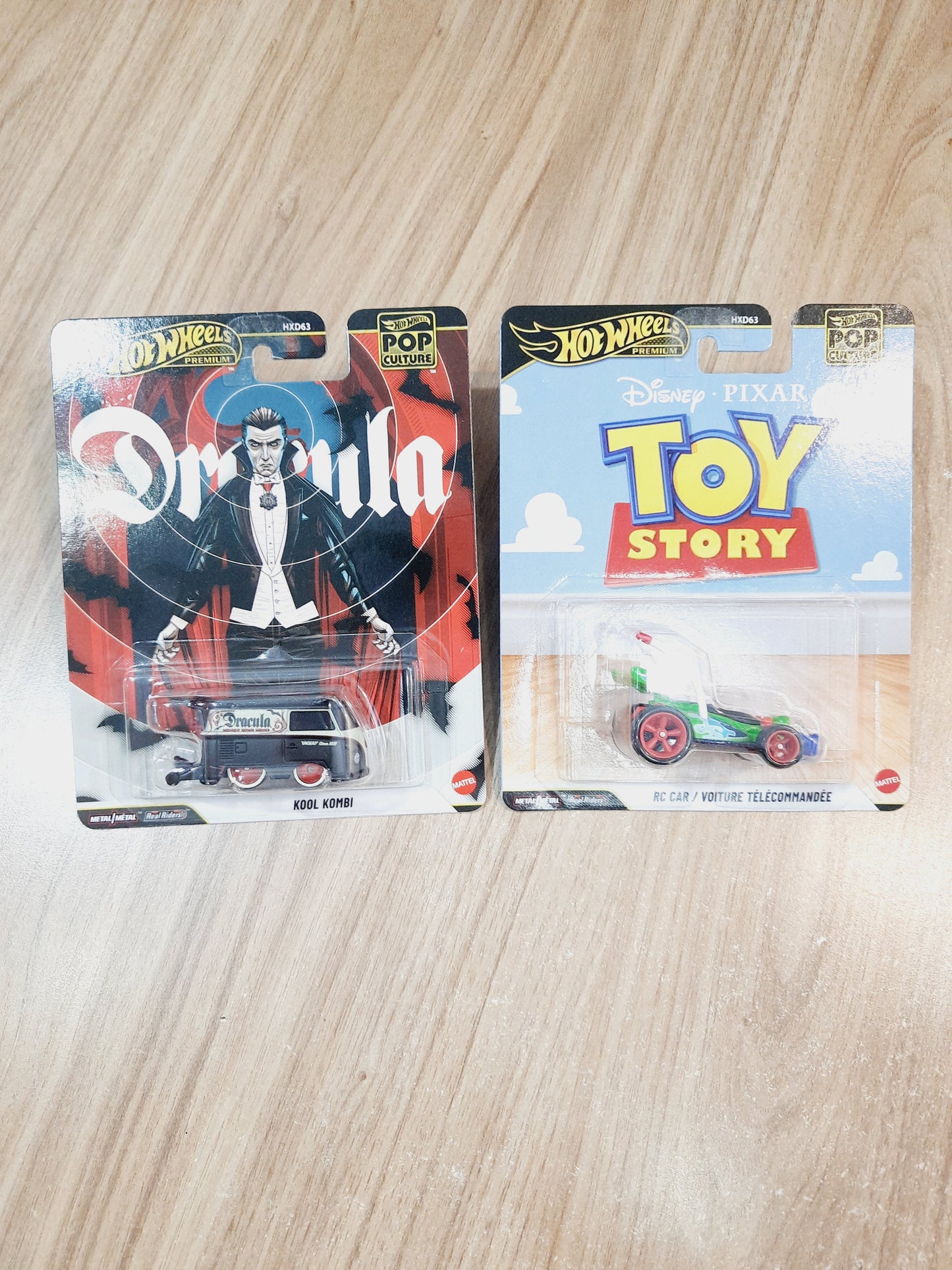 Hot Wheels Premium Kool Kombi & Toy Story RC Car pack of 2 HXD63 Pop Culture