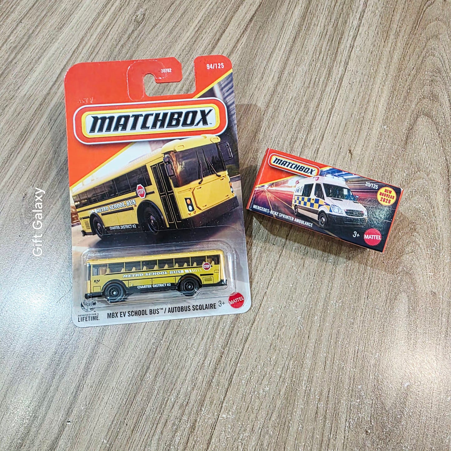 Matchbox Mbx EV School Bus & Mercedes Benz Sprinter Ambulance