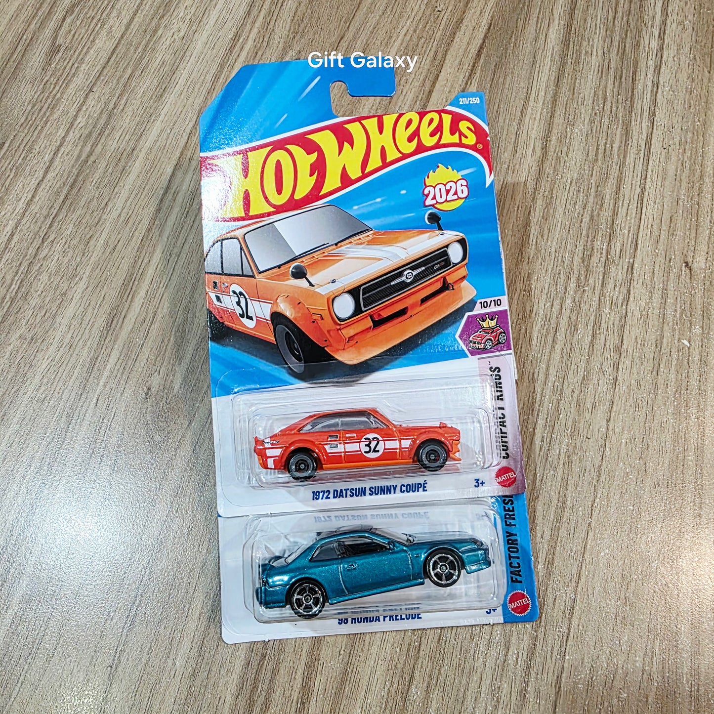 Hot Wheels 1972 Datsun Sunny Coupe & 98 Honda Prelude
