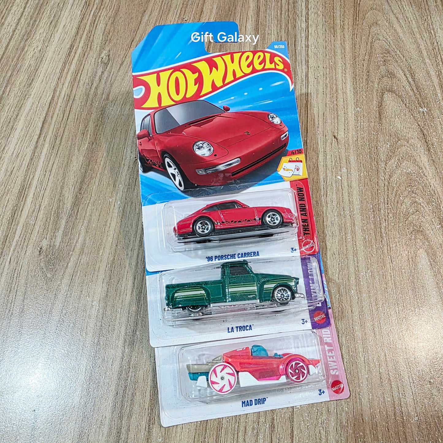 Hot Wheels 96 Porsche Carrera, La Troca & Mad Drip