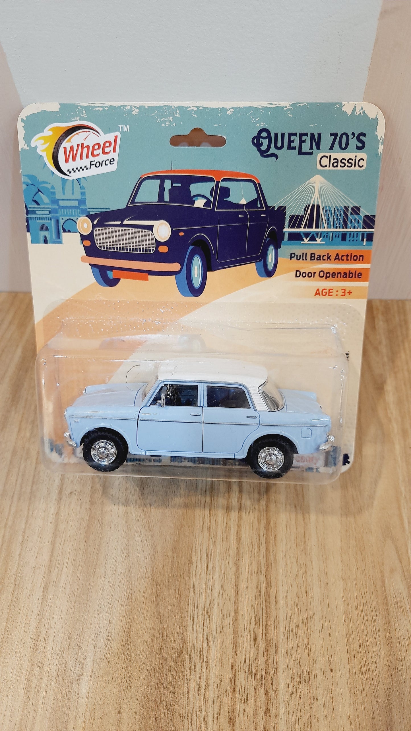 Centy Queen 70 Classic Padmini Car Scale Model