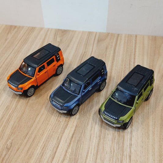 Defender Diecast Scale Model Car 1:32
