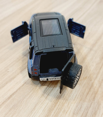 Defender Diecast Scale Model Car 1:32