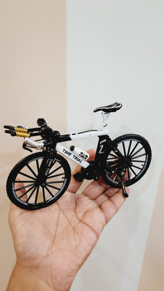 Diecast Metal Scale Model Bicycle Toy Racing Cycle Cross Mountain Bike for Kids 1:8