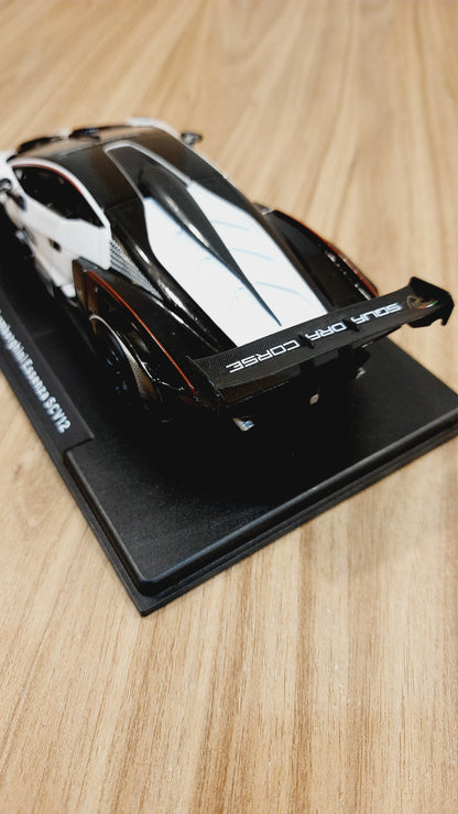 Bburago Lamborghini Essenza Scv12 Diecast Scale Model 1:24 (White)