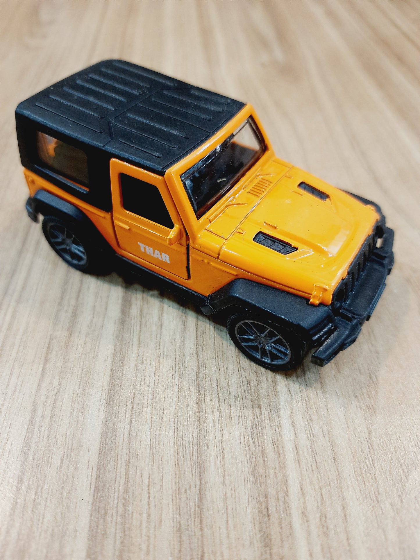 Thar Diecast Scale Model Car 1:36