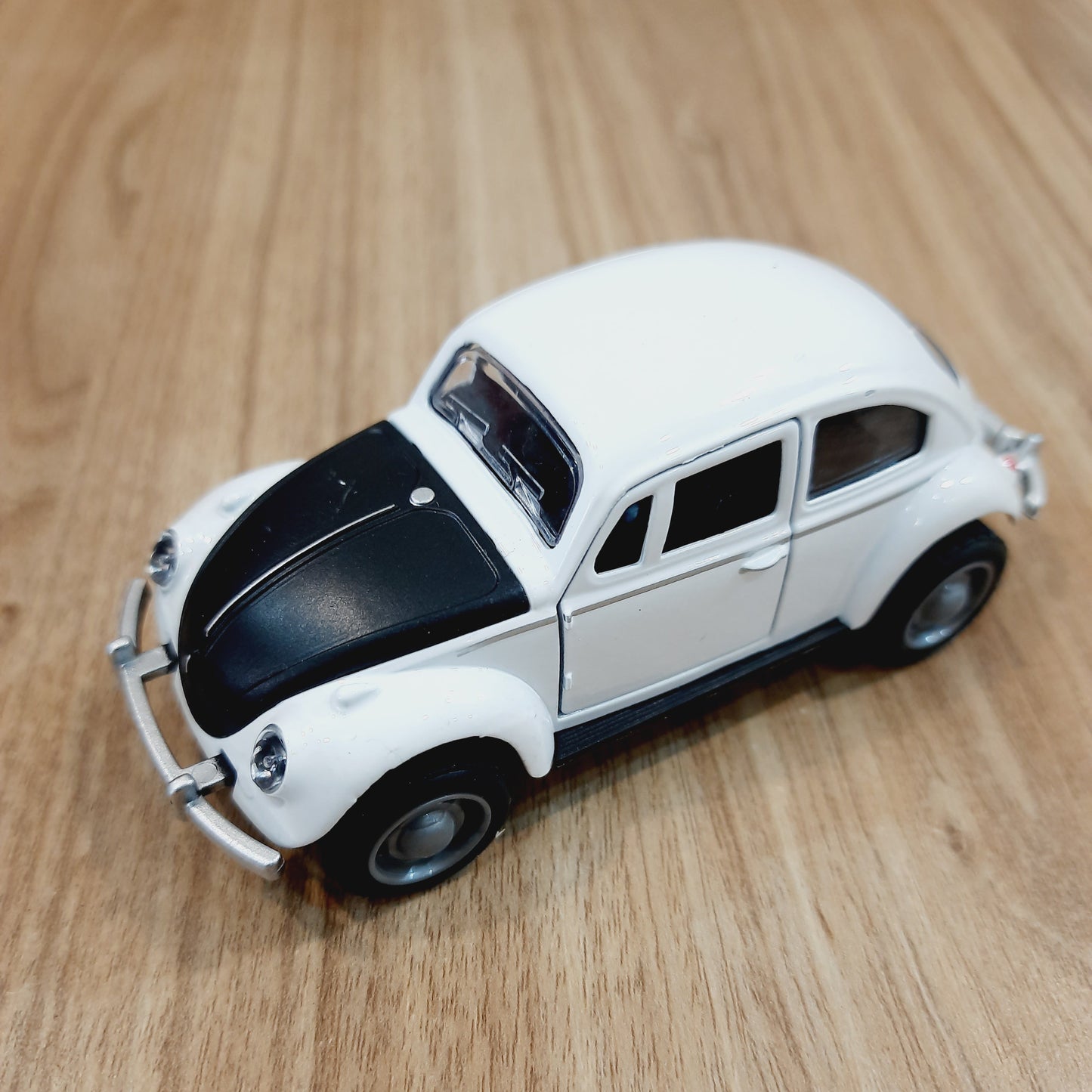 Beetle Diecast Scale Model Car 1:32