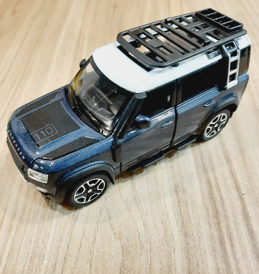 Defender Diecast Scale Model 1:32