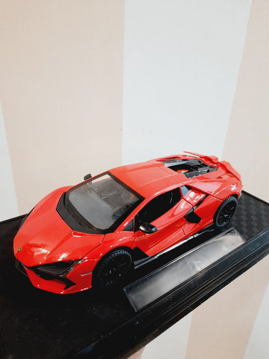 Lamborghini Revuelto 1:24 Diecast Scale Model