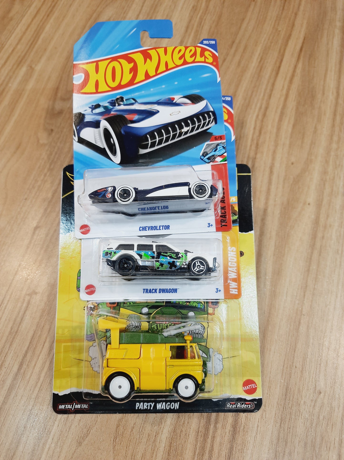 Hot Wheels Treasure Hunt Chevroletor, Track Dwagon, Party Wagon (combo pack of 3)