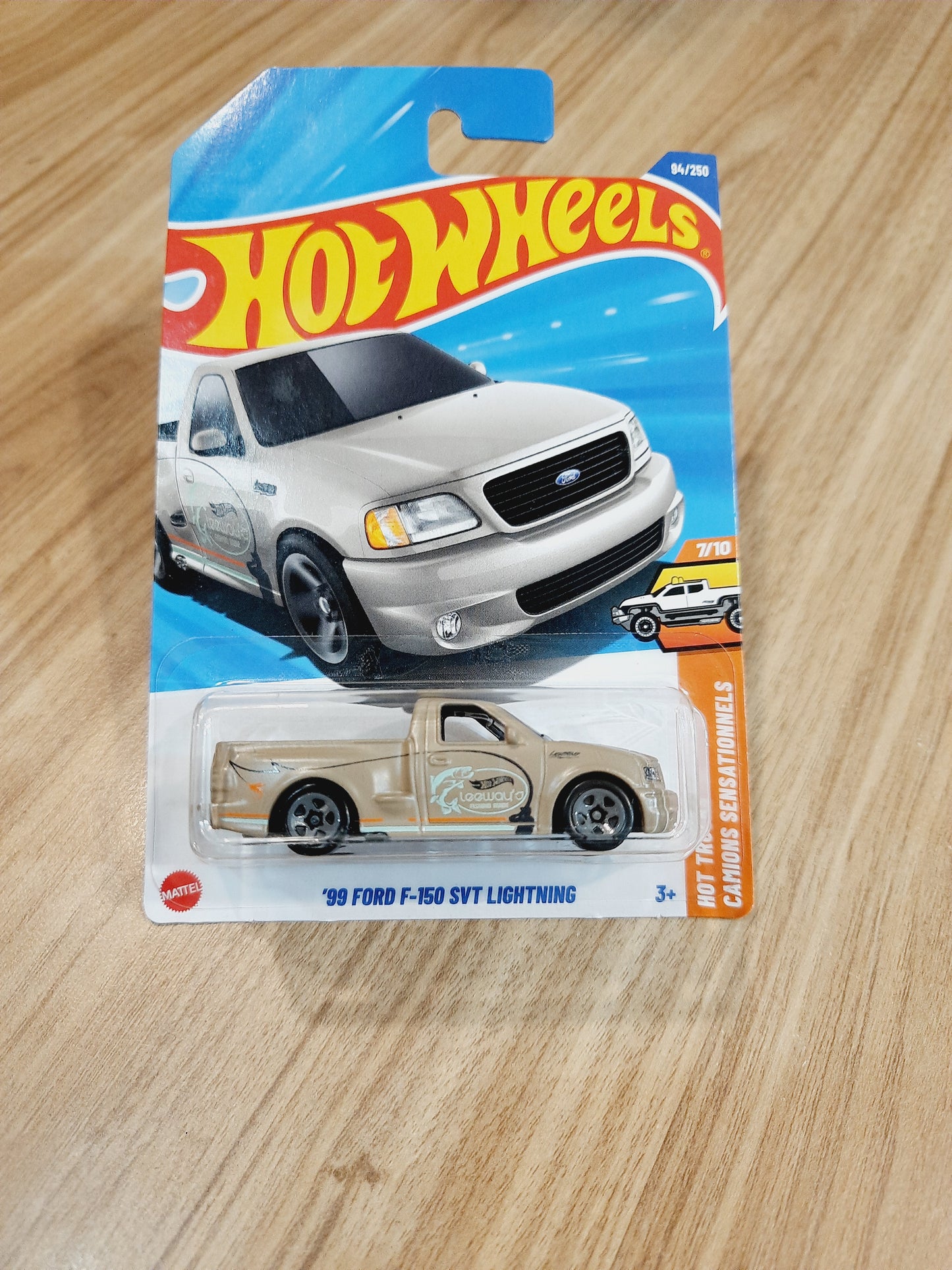 Hot Wheels 99 FORD F-150 SVT LIGHTNING