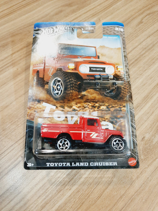Hot Wheels Toyota Land Cruiser Silver Series (GDG44)