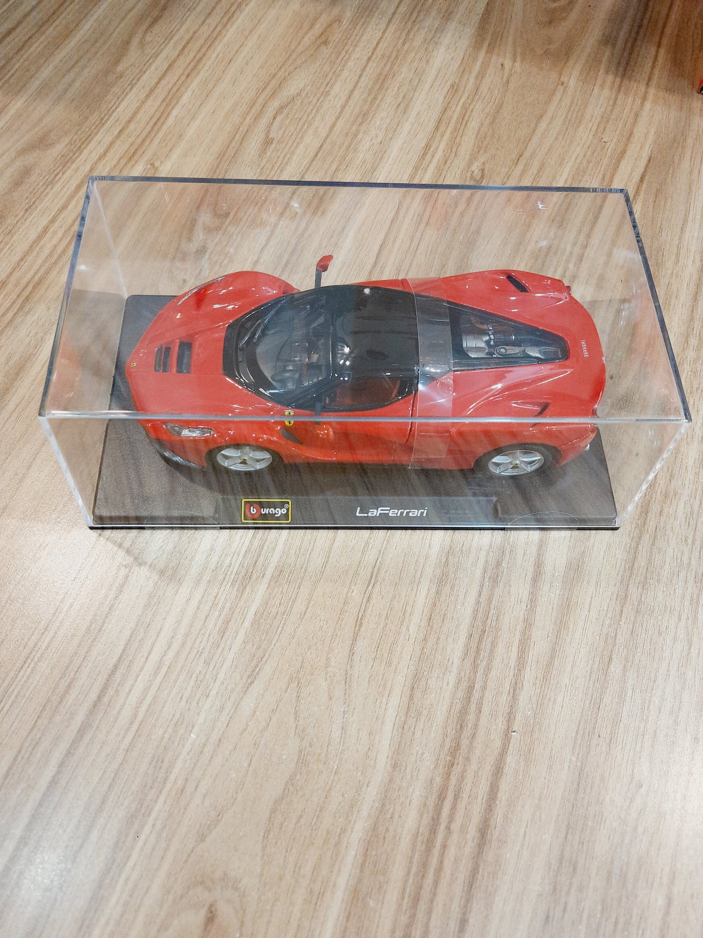 Bburago LaFerrari Diecast Scale Model 1:24