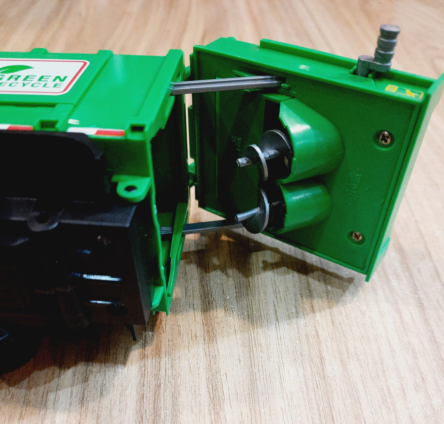 Diecast Scale Model Garbage dump truck with miniature dustbins
