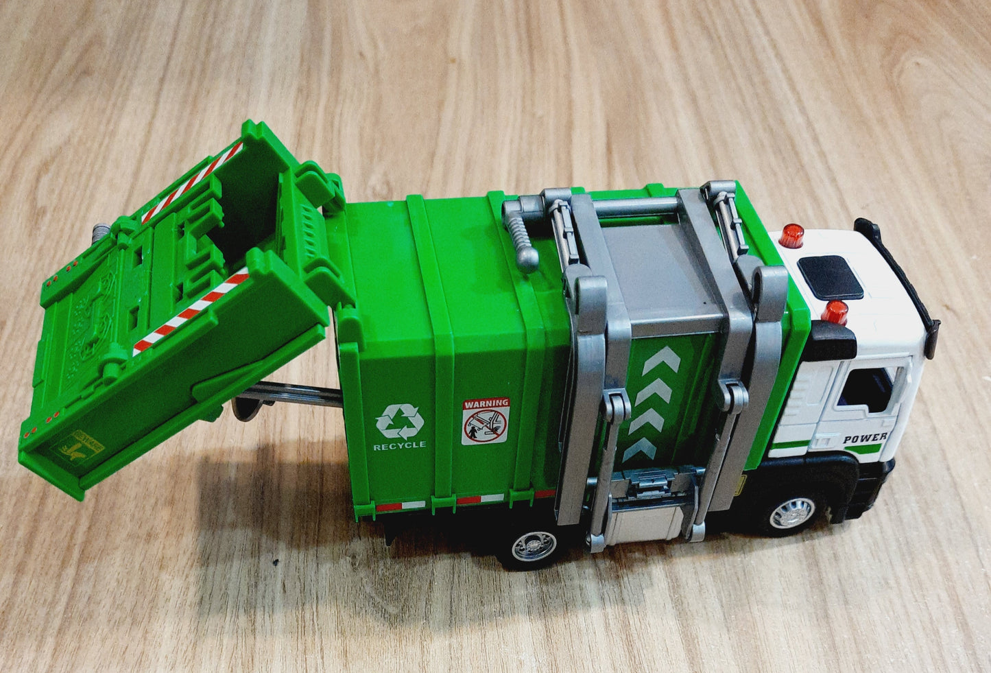 Diecast Scale Model Garbage dump truck with miniature dustbins