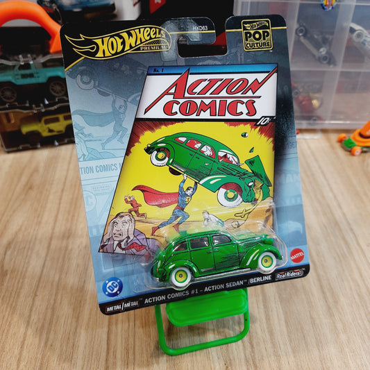 Hot Wheels Premium - Action Comics #1 - Action Sedan/Berline (HXD63)