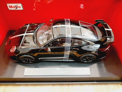 Maisto Porsche 911 GT3 Diecast Scale Model 1:18 | German Sports Car Collectible