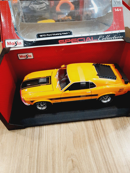 Maisto 1970 Ford Mustang Mach 1 Diecast Scale Model 1:18 | Classic American Muscle Car Collectible