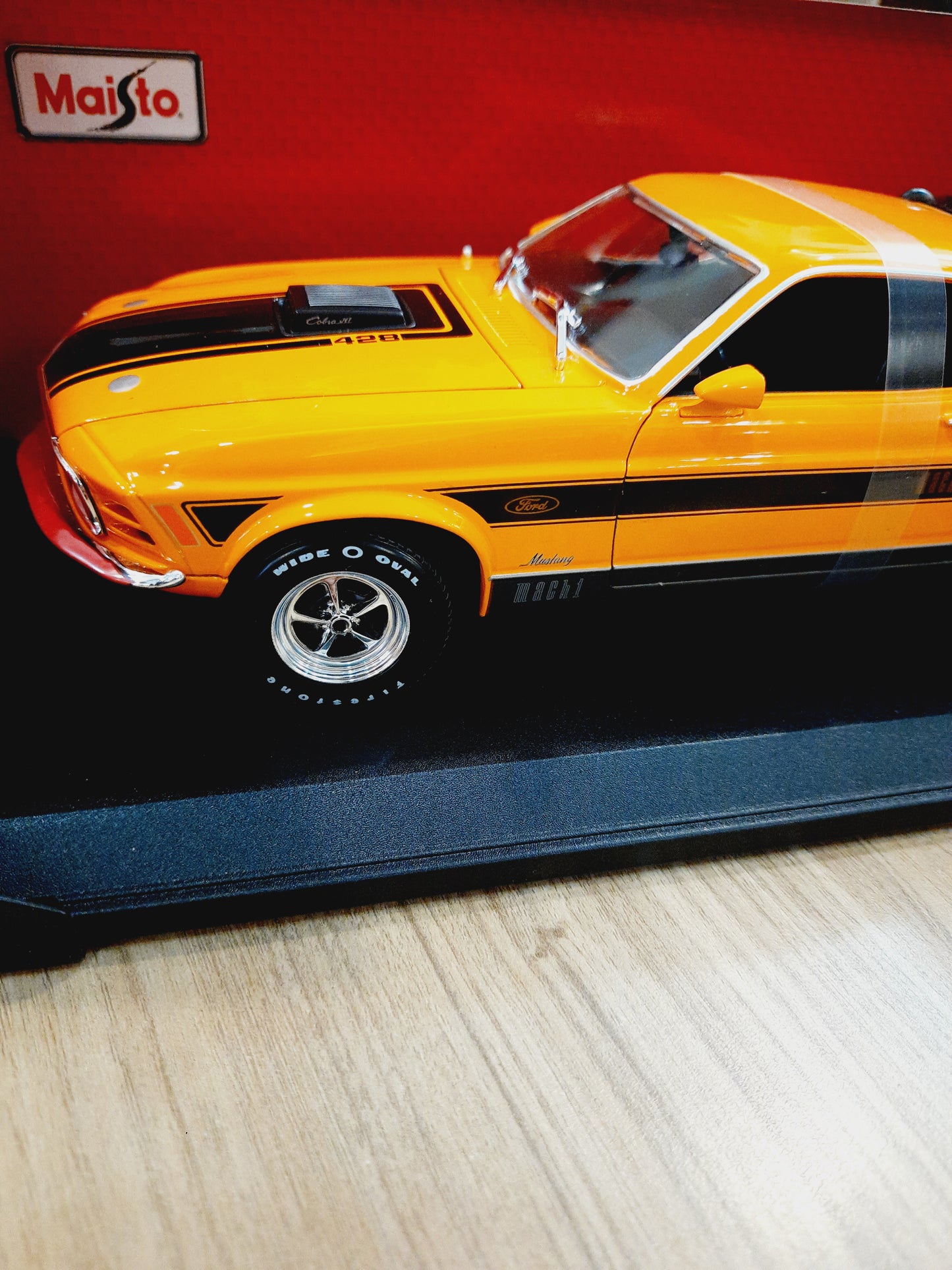 Maisto 1970 Ford Mustang Mach 1 Diecast Scale Model 1:18 | Classic American Muscle Car Collectible