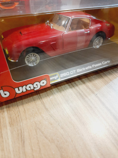 Bburago 250 GT berlinetta Passo Corto Diecast Scale Model 1:24