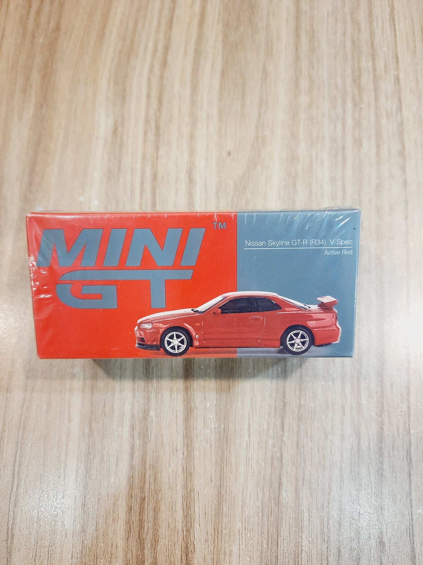 Nissan Skyline GT-R (R34) | Mini GT Diecast Scale Model