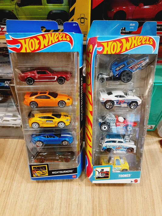Hot Wheels Nightburnerz & Tooned (combo pack of 5)