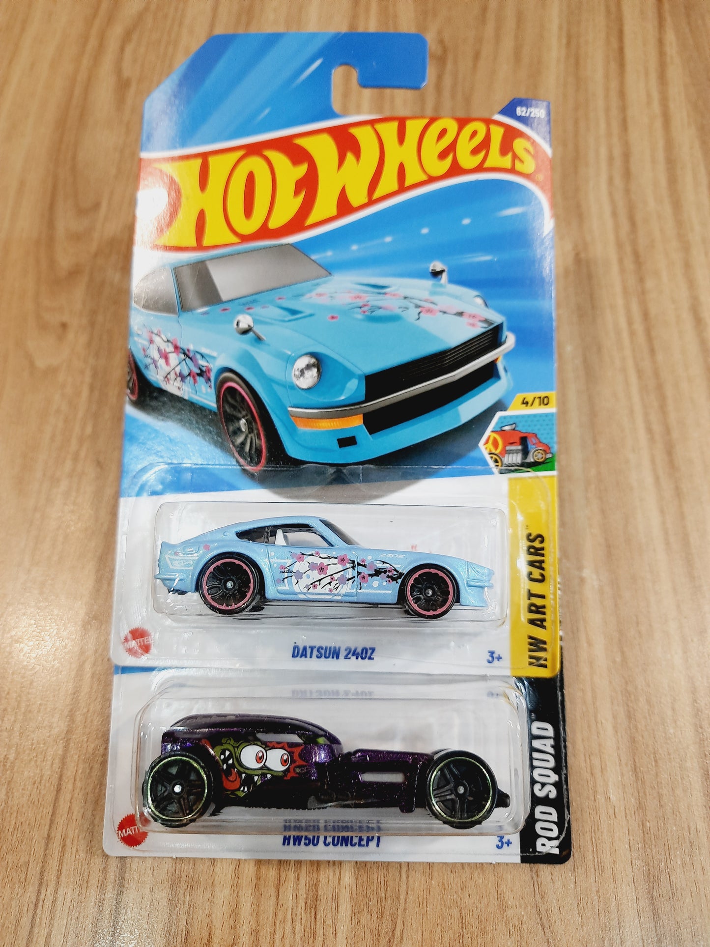(Imported) Hot Wheels Datsun 240Z & HW50 Concept (combo pack of 2)