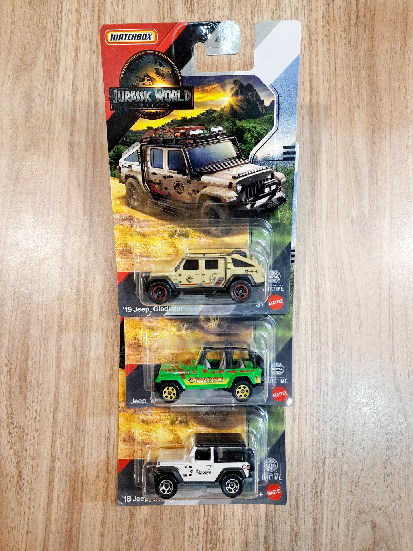 Matchbox 19 Jeep Gladiator, Jeep Wrangler(#18) & 18 Jeep Wrangler (combo pack of 3)