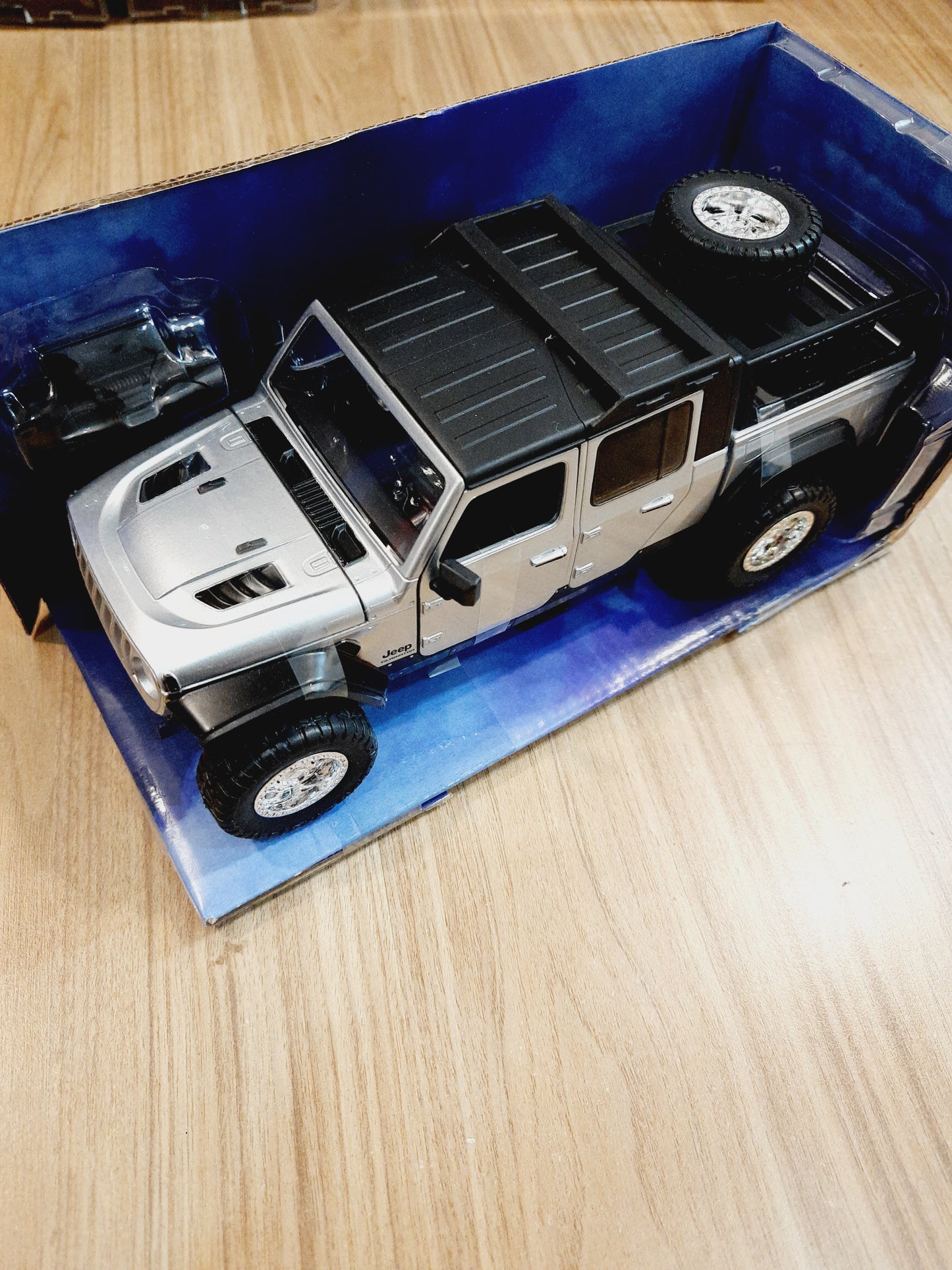 Jada 2020 Jeep Gladiator (F9 The Fast Saga) - Fast & Furious