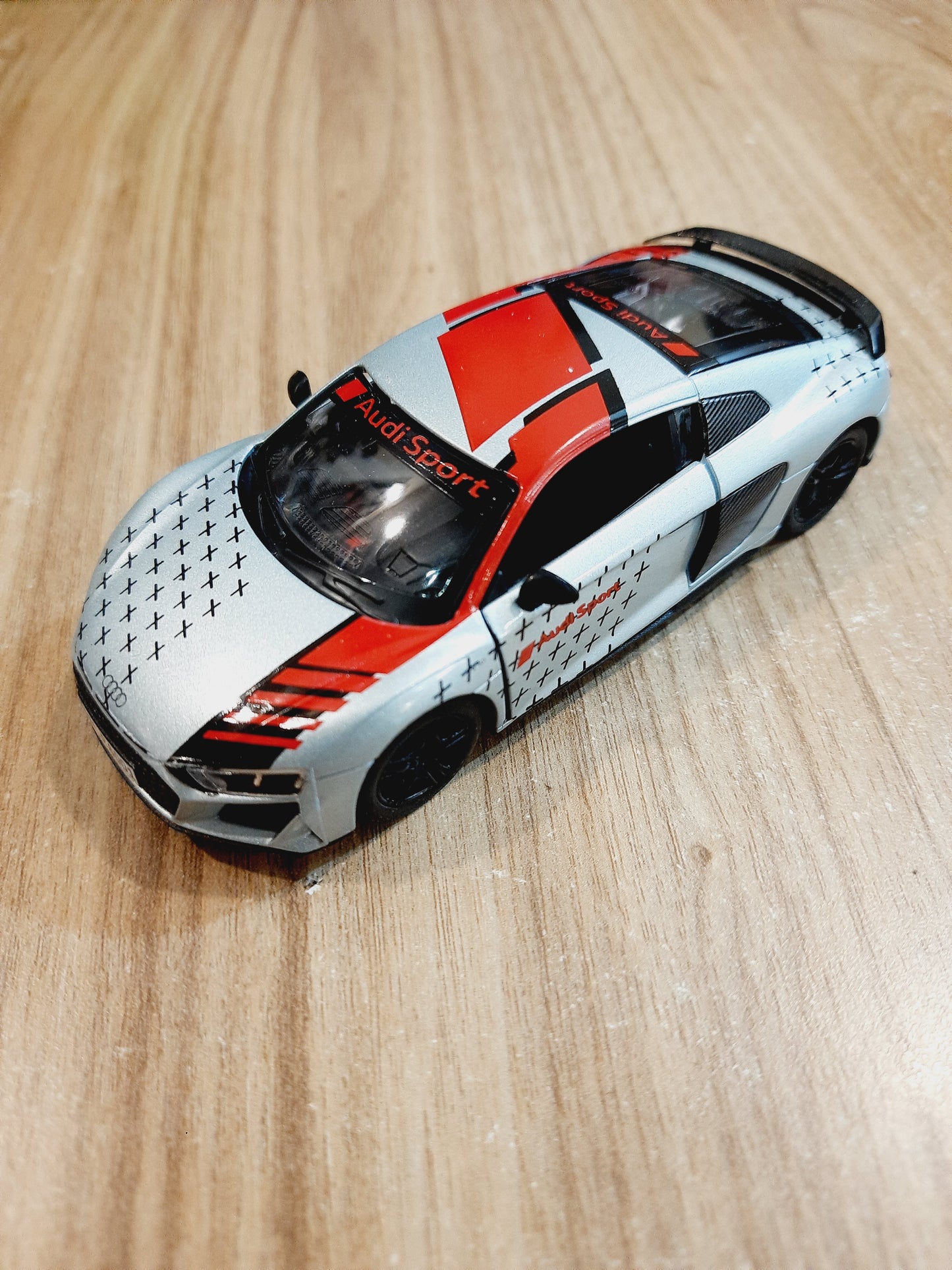 Kinsmart 2020 Audi R8 Coupe Diecast Scale Model Car 1:36 - KT5422