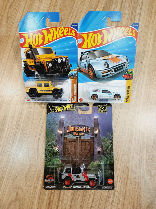 Hot Wheels 92 Jeep Wrangler Sahara, Ford RS200 & 15 Land Rover Defender Double Cab (combo pack of 3)